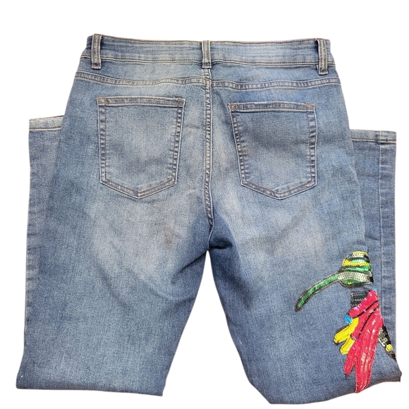 Colorful Vibrant Sequin Parrot Embroidered  Jeans Waist Size 32 Inches - Picture 6 of 6